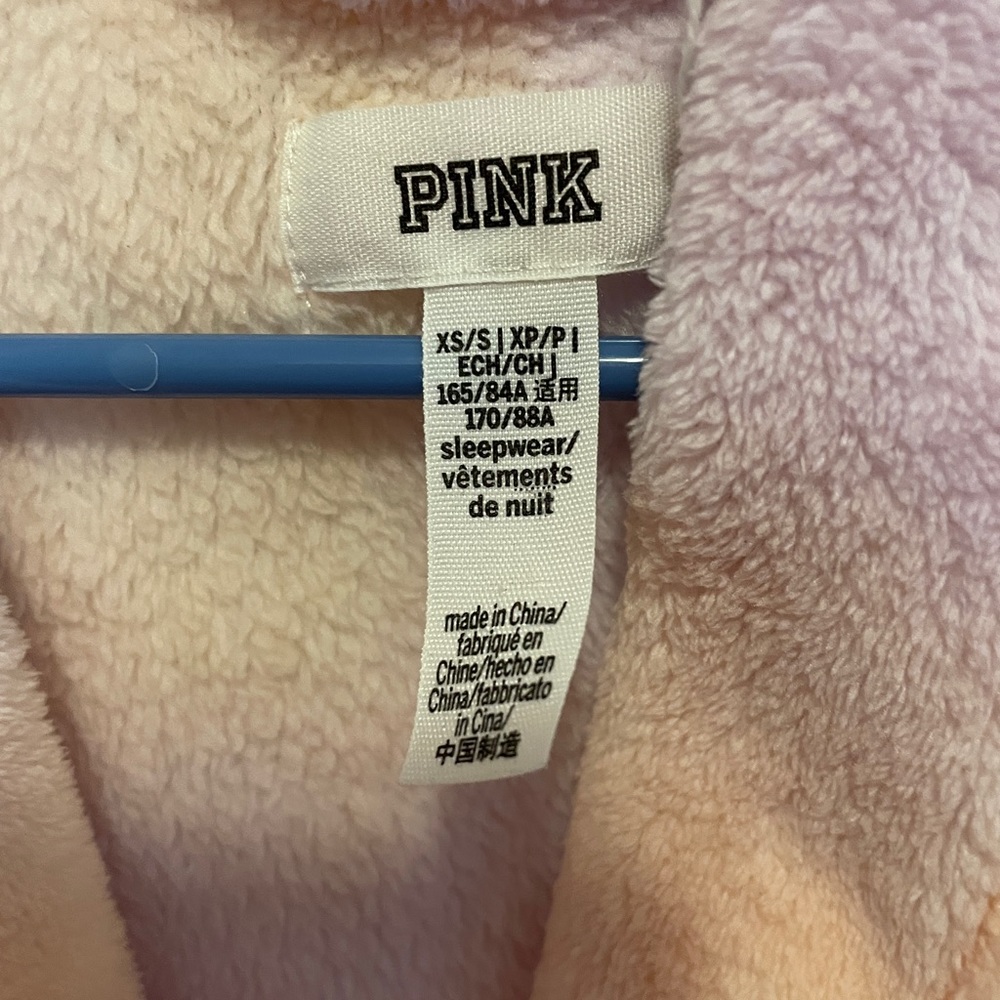 Victoria Secret Pink Robe - Picture 4 of 4